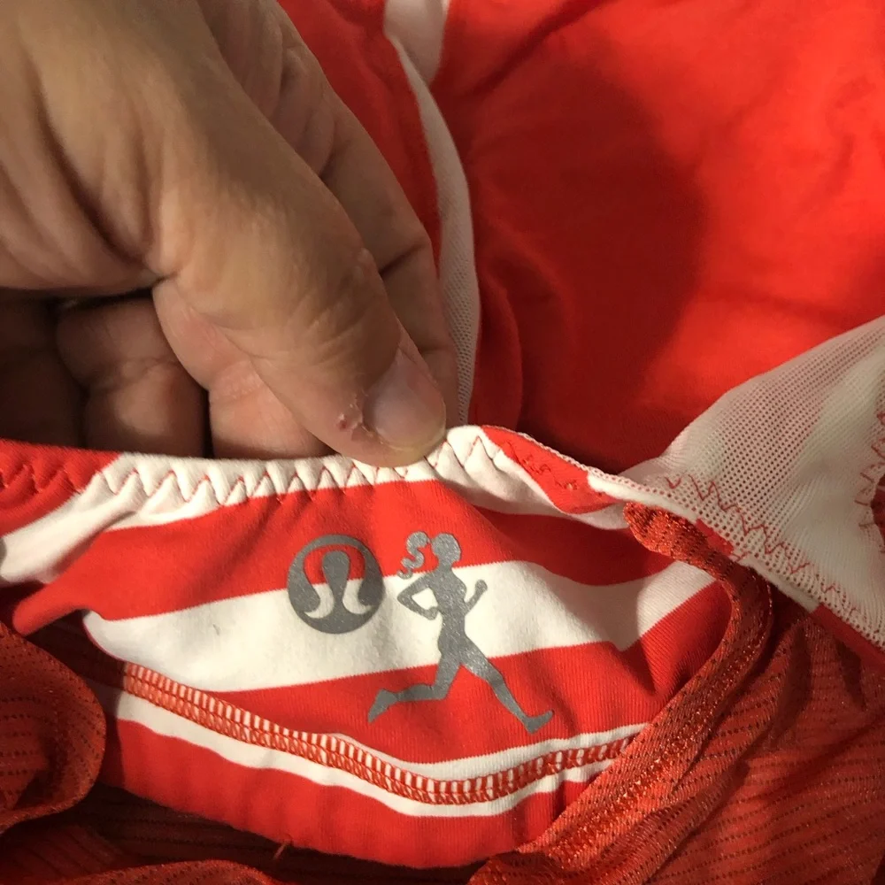 Lululemon drawstring striped built‎ in bra tank top women’s small